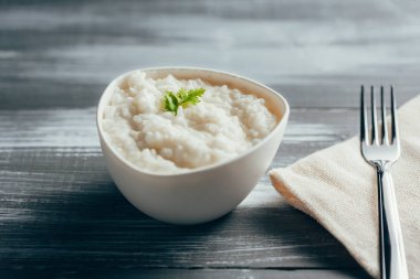 Arroz de leite - pirinç süt ile - tipik tuzlu tarifi Brezilya kuzeydoğu