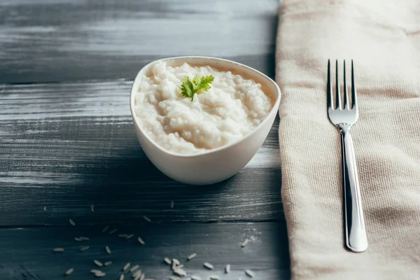 Arroz de leite - pirinç süt ile - tipik tuzlu tarifi Brezilya kuzeydoğu