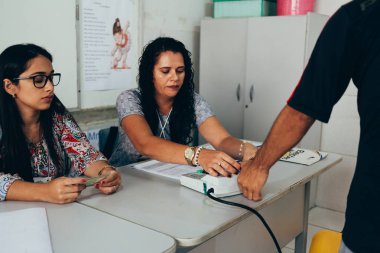 Picui, Paraiba, Brezilya - 7 Ekim 2018. Brezilya seçimlerde. Seçim resmi seçmen biyometrik kimlik olun.