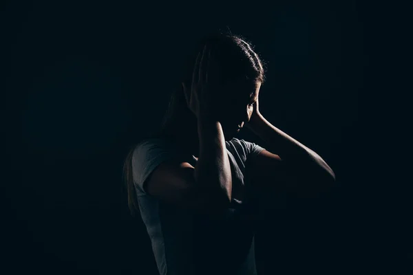 Triste Mujer Cuarto Oscuro Concepto Trastorno Depresión Ansiedad — Foto de Stock