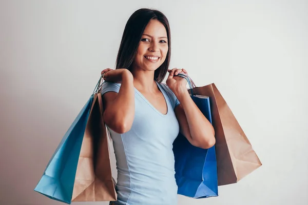 Uma Mulher Nas Compras Mulher Feliz Com Sacos Compras Consumismo — Fotografia de Stock