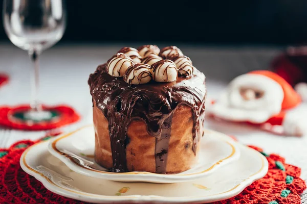 Weihnachtskuchen Panettone Und Weihnachtsdeko — Stockfoto