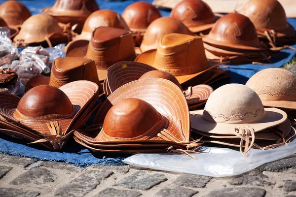 Traditionella Läder Hatt Från Nordöstra Brasilien Till Salu Jordbrukarna Marknaden — Stockfoto