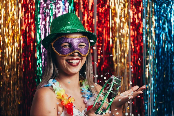 Maskerade Vrouw Vieren Van Partij Van Braziliaanse Carnaval — Stockfoto