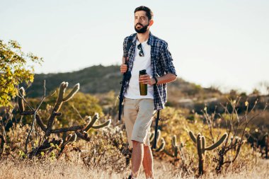 Adam Brezilyalı Caatinga hiking sırt çantası ile