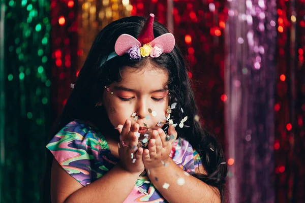 Carnaval Brasileño Niña Disfrazada Disfrutando Fiesta Carnaval — Foto de Stock