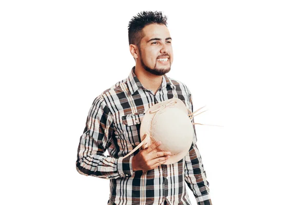 Hombre brasileño vestido con ropa tradicional para Festa Junina - Festival de junio - aislado sobre fondo blanco —  Fotos de Stock