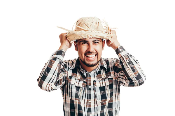 Brazilský muž s tradičním oblečením na Festa Junina-červen-izolovaný na bílém pozadí — Stock fotografie