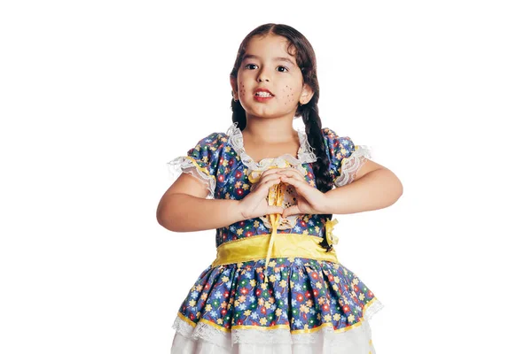 Menina brasileira vestindo roupas típicas para a Festa Junina - Ju — Fotografia de Stock