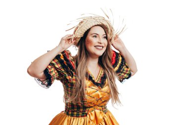 Brezilyalı kadın Festa Junina için tipik giysiler giyiyor - Haziran festivali