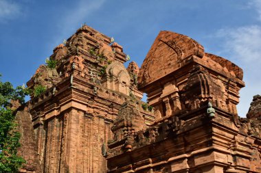 Ponagar veya Thap Ba Po Nagar Nha Trang city Vietnam yakınındaki bir Cham Tapınağı kule var. Önemli bir işleme Photoshop olmadan doğal fotoğraflar