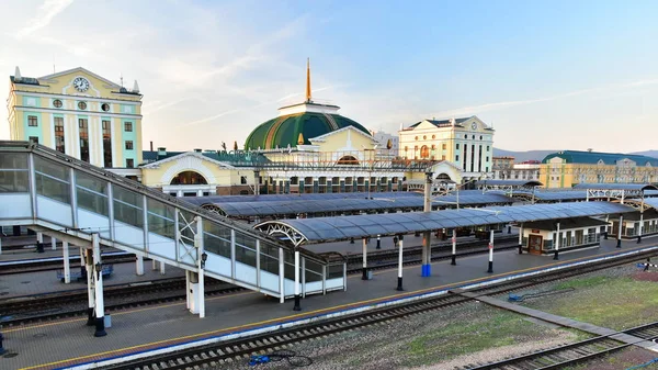 Července 2018 Rusko Hlavní Železniční Stanice Městě Krasnojarsk Pohled Budovy — Stock fotografie