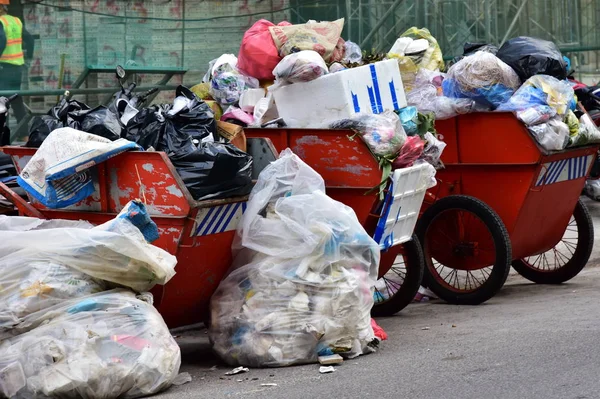 Temmuz 2018 Nha Trang Vietnam Arabaları Çöp Dolu Çevre Kirliliği — Stok fotoğraf