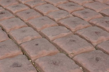 Kaldırım taş bloklarla kaplanması