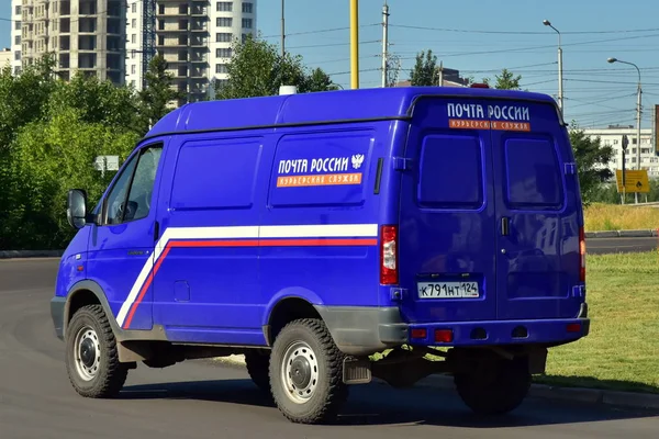 Agosto 2018 Krasnoyarsk Rusia Vehículo Todoterreno Minibús Transporte Correo Las — Foto de Stock
