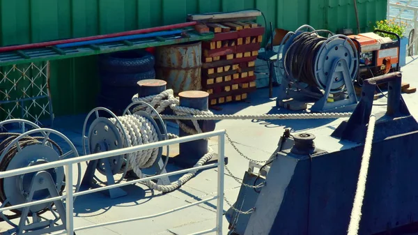 Барабан Мотузкою Швартування Корабля Причалі — стокове фото