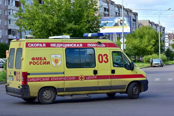 August 2018 Krasnoyarsk Russia Modern Ambulance Car Fiat Ducato City — Stock Photo, Image