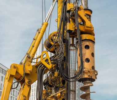 Beton delme makinesi. Hidrolik sondaj makinesi şantiye Fore Kazık için sıkıcı delik olduğunu. 