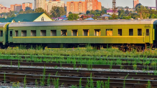 Staré Sovětské Opuštěné Osobní Přepravu Maloval Zelené — Stock fotografie