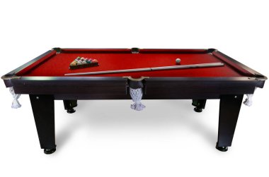 Toplu bilardo masası ve beyaz arkaplanda izole edilmiş ıstaka