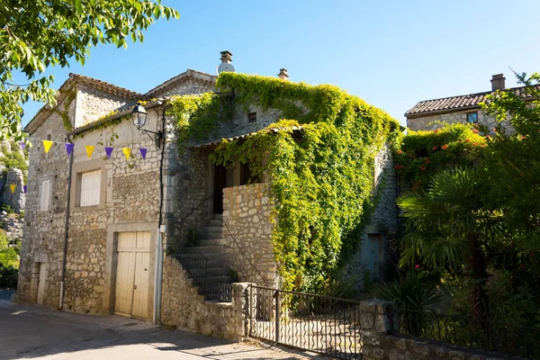 Hermosa Casa Piedra Antigua Pueblo Medieval Balazuc Sur Francia —  Fotos de Stock