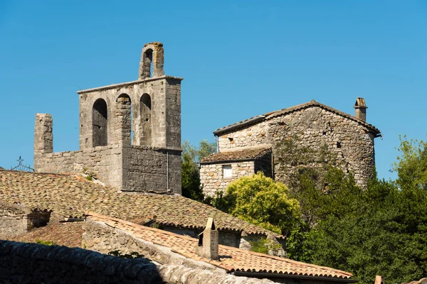 Pohled Částečně Zchátralé Zbytky Kostela Domy Starém Městě Montelimar Řece — Stock fotografie