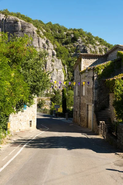 Entrada Del Pueblo Pequeña Aldea Francesa Balazuc —  Fotos de Stock