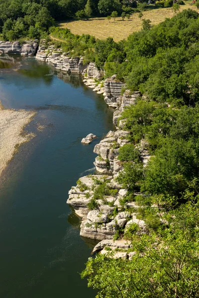 Bella Vista Sul Fiume Ardeche Incorniciato Boschi Gole Cirque Des — Foto Stock