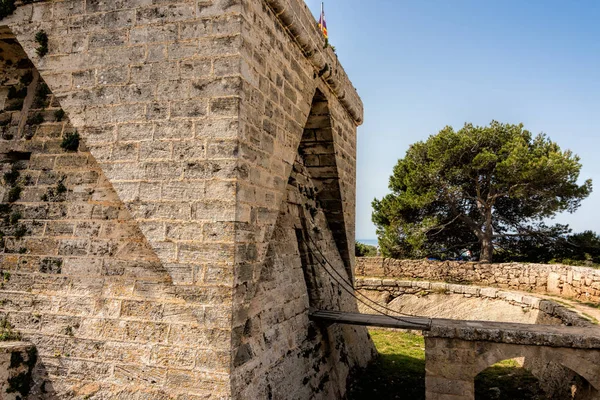 Entrada Con Pequeño Puente Levadizo Desde Antigua Torre Defensa Punta —  Fotos de Stock