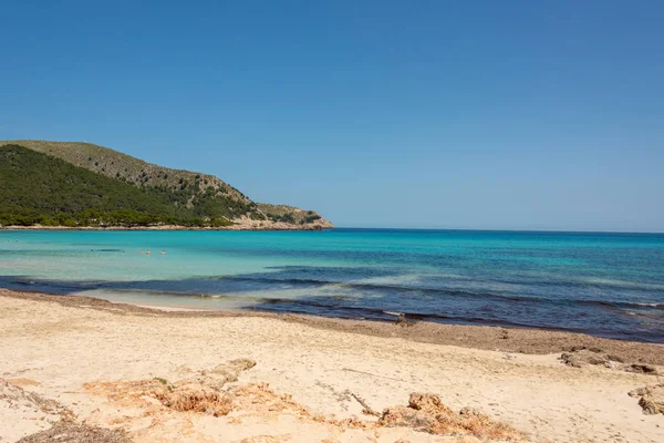 Vista Del Mar Mediterráneo Turquesa Hermosa Playa Arena Cala Agulla —  Fotos de Stock