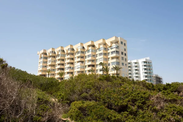Uitzicht Een Grote Vakantiehotel Het Vakantieoord Cala Millor Het Baleran — Stockfoto