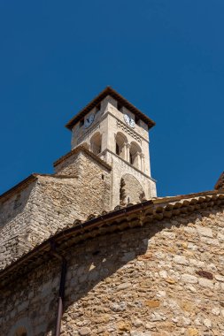 Ruoms eski kilise Saint-Pierre-aux-liens