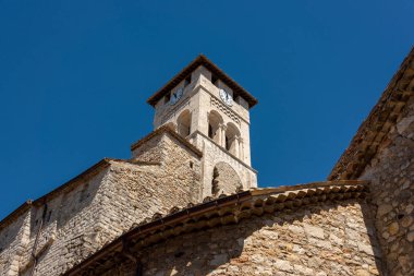 Ruoms eski kilise Saint-Pierre-aux-liens