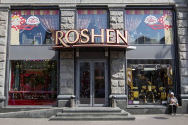 RoHS şekerlemeler Corporation mağaza merkezi Kiev, Ukrayna. 16 Mayıs 2018.