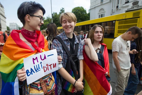 Lidé Účastní Rovnosti Březen Pořádané Lgbt Komunity Kyjev Ukrajina Června — Stock fotografie