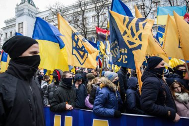Milliyetçi örgüt üyeleri merkezi Kiev, Ukrayna Ukrayna yetkililerinin politikasına karşı bir protesto eylemi katılmak. 4 Nisan 2016.