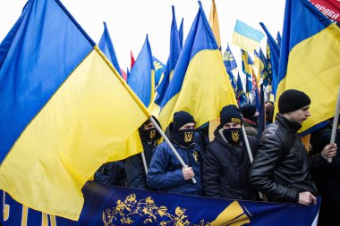 Milliyetçi örgüt üyeleri merkezi Kiev, Ukrayna Ukrayna yetkililerinin politikasına karşı bir protesto eylemi katılmak. 4 Nisan 2016.