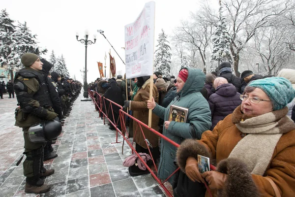 Sacerdotes Ortodoxos Creyentes Reúnen Para Protestar Contra Proyecto Ley Verjovna — Foto de Stock
