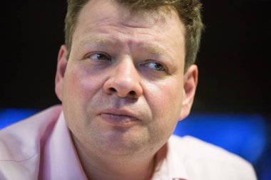 Kiev, Ukrayna gazetecilerle bir toplantı sırasında Kiev telekomünikasyon şirketi Peter Chernyshov Genel Müdürü. Kasım 19, 2015.