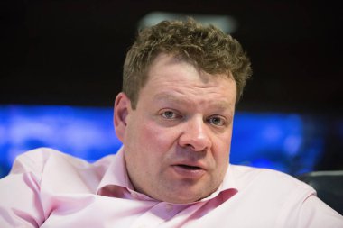 Kiev, Ukrayna gazetecilerle bir toplantı sırasında Kiev telekomünikasyon şirketi Peter Chernyshov Genel Müdürü. Kasım 19, 2015.