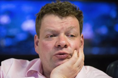 Kiev, Ukrayna gazetecilerle bir toplantı sırasında Kiev telekomünikasyon şirketi Peter Chernyshov Genel Müdürü. Kasım 19, 2015.