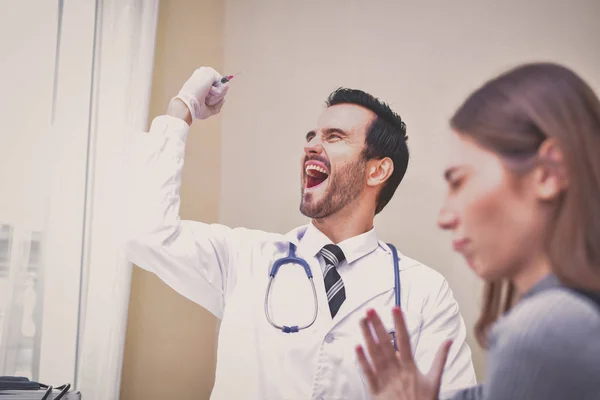 Τρομερό Ιατρική Αντίληψη Ασθενείς Που Φοβούνται Πάνε Στο Γιατρό Ασθενείς — Φωτογραφία Αρχείου