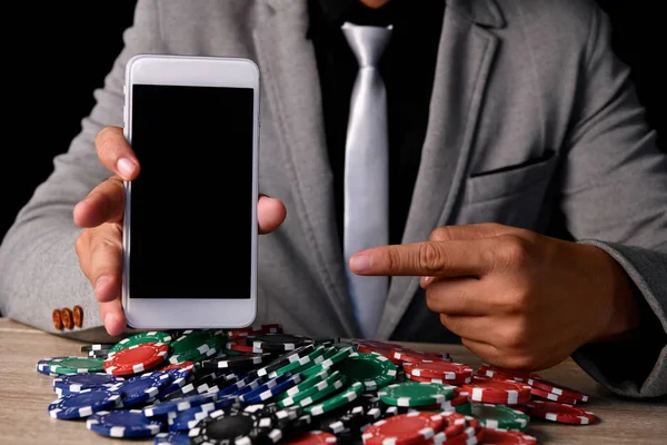 Τυχερά Παιχνίδια Έννοιες Επιχειρηματίες Είναι Τυχερά Παιχνίδια Στο Καζίνο Στοιχηματισμός — Φωτογραφία Αρχείου