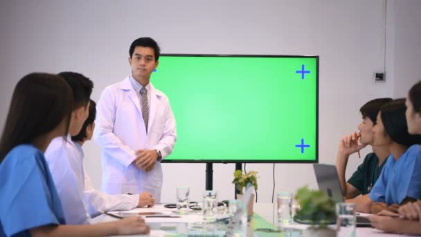 Medical Concept Doctors Present Meeting — Stock Video