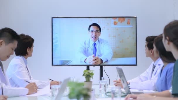 Concepto Médico Los Estudiantes Medicina Están Viendo Videos Medios Instructivos — Vídeos de Stock