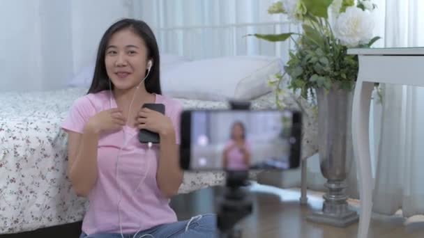 Concetto Comunicazione Ragazze Asiatiche Che Cantano Video Risoluzione — Video Stock