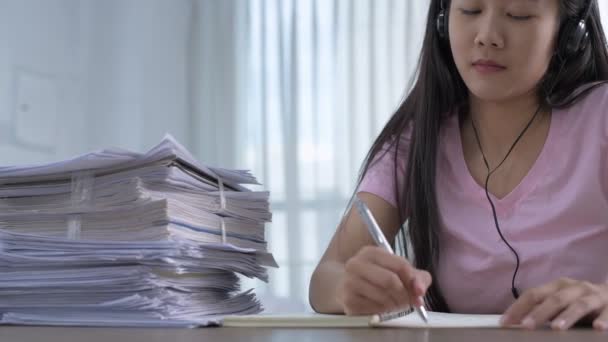 Trabajo Desde Concepto Casa Jóvenes Mujeres Asiáticas Están Trabajando Duro — Vídeo de stock