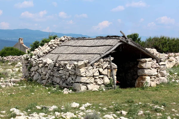 Bâtiment Traditionnel Méditerranéen Istrien Pierre Stockage Avec Toit Bois Foin — Photo