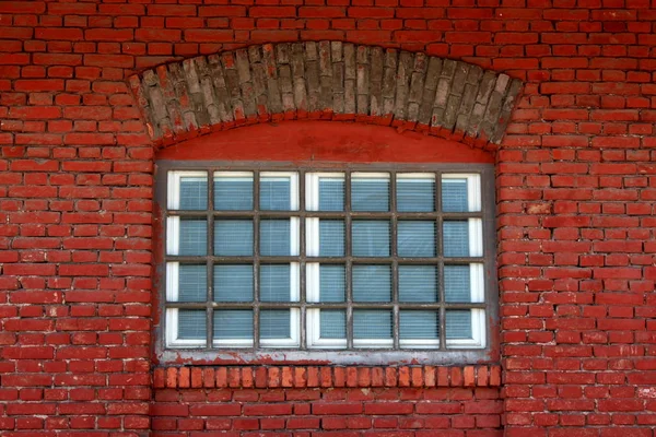 Nieuw Venster Met Veiligheid Draad Bescherming Wit Frame Nieuwe Venster — Stockfoto