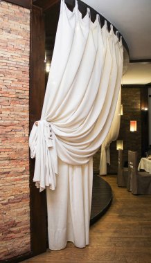 Bar; modern restoran; Café; mimari; sandalye; gün; dekorasyon; yemek; boş; kimse; şeker; Sugar Bowl'dan; çay tabağı; Pub; gevşeme; stil; Tablo; ahşap; parke; iç; ışık; ampul; kahve; alkol; Resepsiyon; atmosfer; arka plan; güzel; c